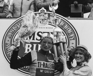 Jan Raas na de winst van de Amstel Gold Race 1978