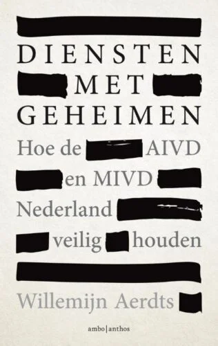 Diensten met geheimen - Willemijn Aerdts