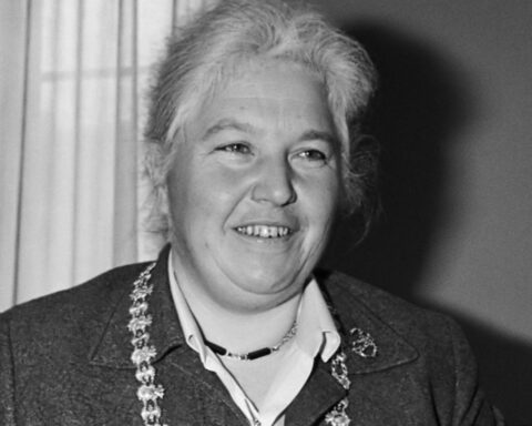 Burgemeester Lien Vos-van Gortel in 1981