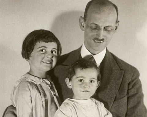 Otto Frank met dochters Margot en Anne, 1931