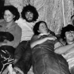 Klaas Hollander (derde van links) verbleef in de jaren zeventig een paar maanden in een kibboets in Israël. Hij had daar een geweldige tijd met al die leuke meiden.