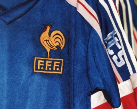 Haan op een Frans voetbalshirt uit 1991