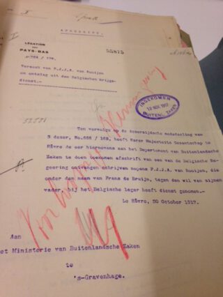 Document over de Nederlandse oorlogsvrijwilliger Franciscus van Rooyen die zich aangesloten heeft bij het Belgische leger
