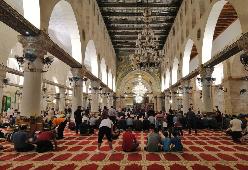 Interieur van de Al-Aqsamoskee