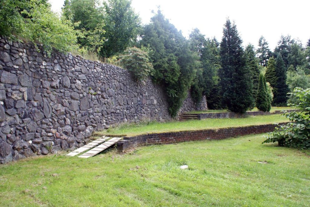 Muur van Mussert in Lunteren