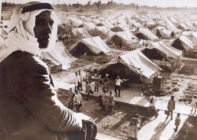 Nakba. Palestijnen in een vluchtelingenkamp in Damascus, Syrië (1948)