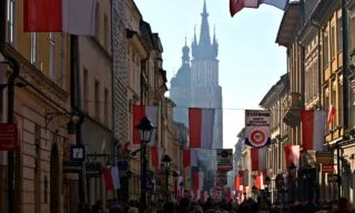 Poolse vlaggen in Krakau