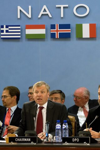 Jaap de Hoop Scheffer als voorzitter van de NAVO