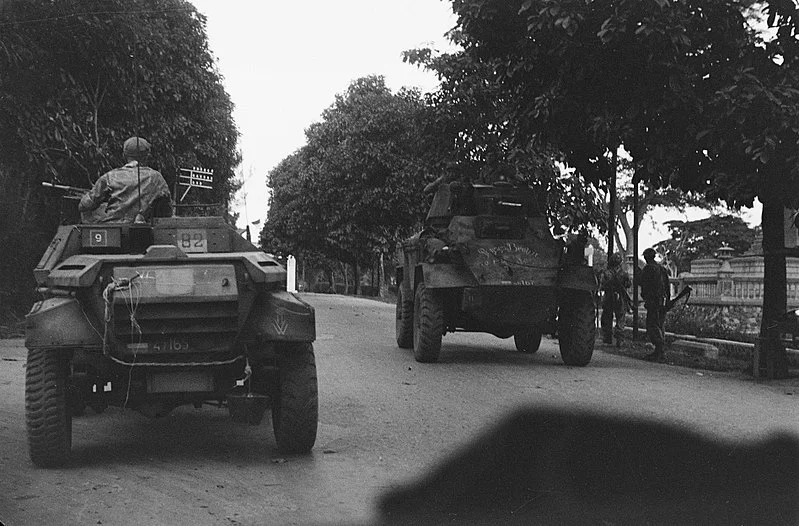 Eerste politionele actie. Pantserwagens bij Pematang Siantar,29 juli 1948
