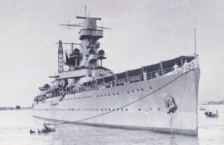 De kruiser De Ruyter, tijdens de Slag in de Javazee het vlaggenschip van schout-bij-nacht Karel Doorman