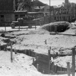 Loopgraven in de Baltische havenstad Libau, het Letse Liepāja, in mei 1945. Bron: Museum-Digital Berlin