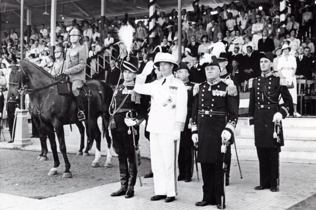 Grote parade in Batavia op 1 september 1941