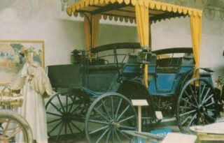 De Benz in het museum van de heer G. Riemer te Driebergen
