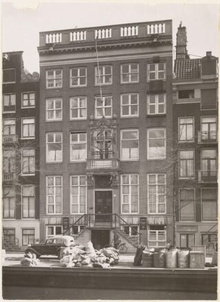 Nieuwe Keizersgracht 58 in 1938. Hier zetelde het hoofdkantoor van de Joodse Raad tot de ontmanteling