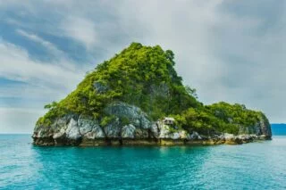 Eiland voor de kust van Thailand