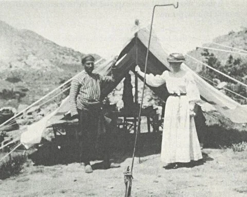 Gertrude Bell met haar trouwe gids Fattuh , juni 1907