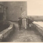 Augustus 1944: de werken worden weer uit het kasteel gehaald.