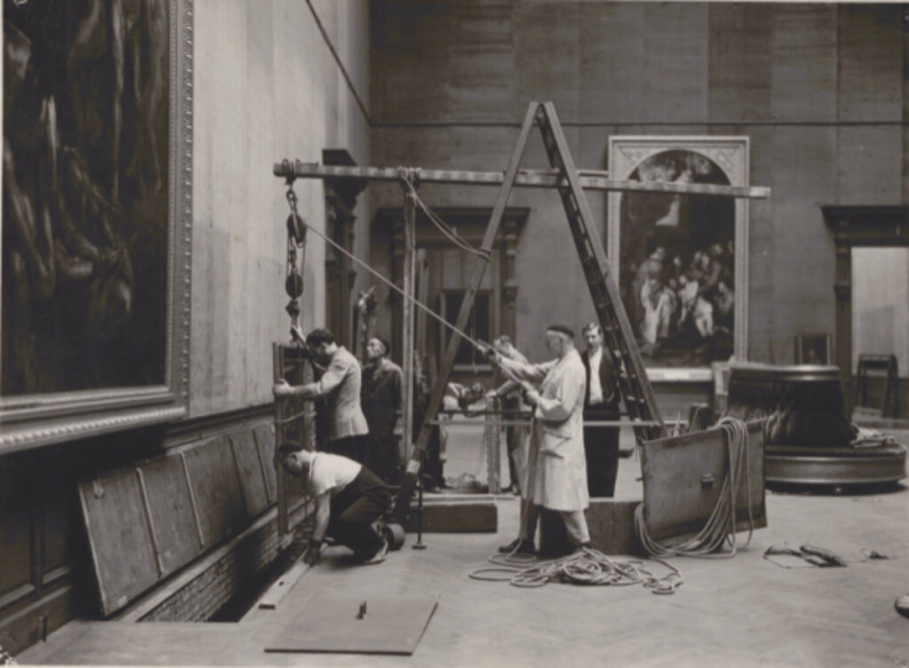 Eind augustus 1939: de werken van de Rubenszaal in het Antwerpse Museum voor Schone Kunsten worden geborgen