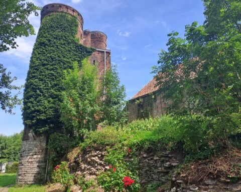 De Graventoren, het enige restant van het Gravenkasteel, waarin Mercator enige tijd zat opgesloten.