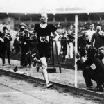 Paavo Nurmi wint een wedstrijd in Stockholm, 1926