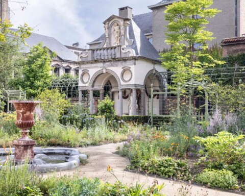 De nieuwe tuin van het Rubenshuis, zicht op het paviljoen