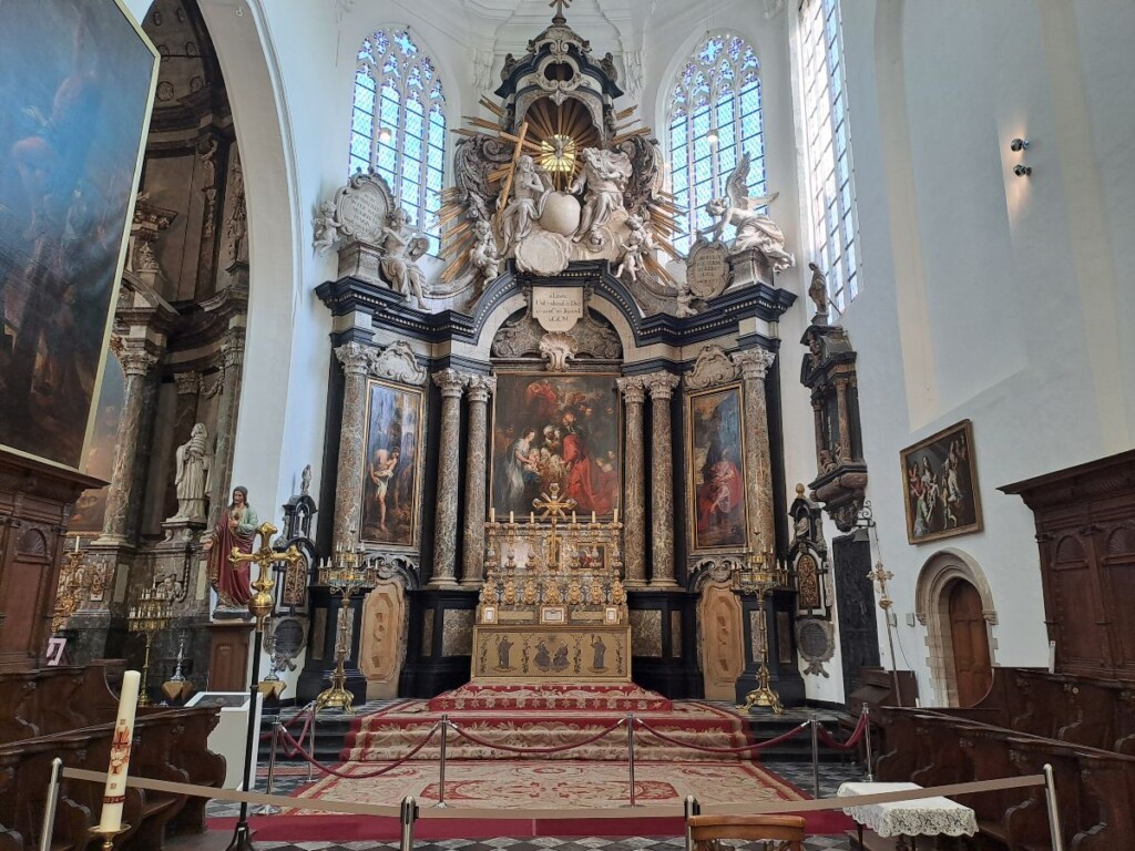 Altaar Sint Jans kerk - De aanbidding der wijzen