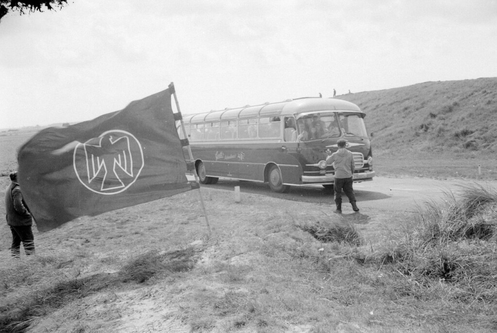 Een bus met Rote Falken