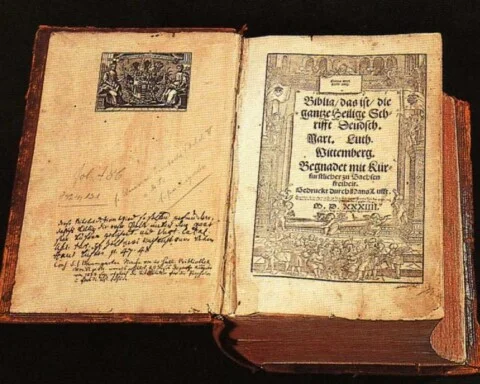 Eerste vertaling uit 1534 van de volledige Bijbel door Maarten Luther, gedrukt door Hans Lufft in Wittenberg