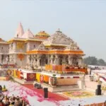 Uitzicht op de Ram Mandir op de dag van de inwijding, januari 2024