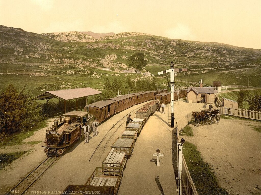 Tan y Bwlch Station, Ffestiniog Railway