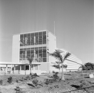 Het Peter Stuyvesant College in Willemstad in 1955