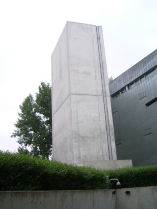 De 'Holocausttoren' bij het Joodse museum in Berlijn