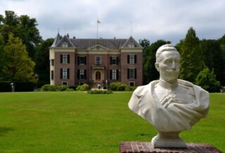 Borstbeeld van Wilhelm II voor Huis Doorn