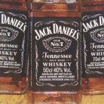 Drie flessen Jack Daniels Old No. whiskey