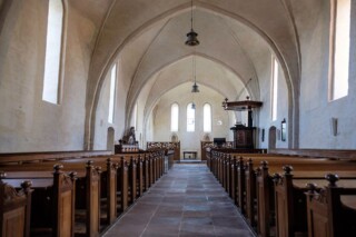 Interieur van de kerk in Eenrum, eigendom van de Stichting Oude Groninger Kerken.