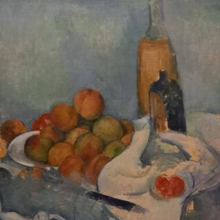 Paul Cézanne, Stilleven met Flessen en Perziken, ca. 1890