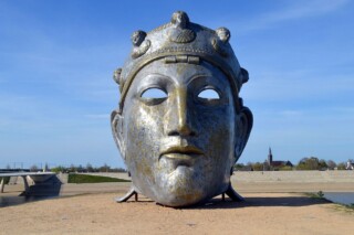 Beeld van een beroemd Romeins ruitermasker bij Nijmegen