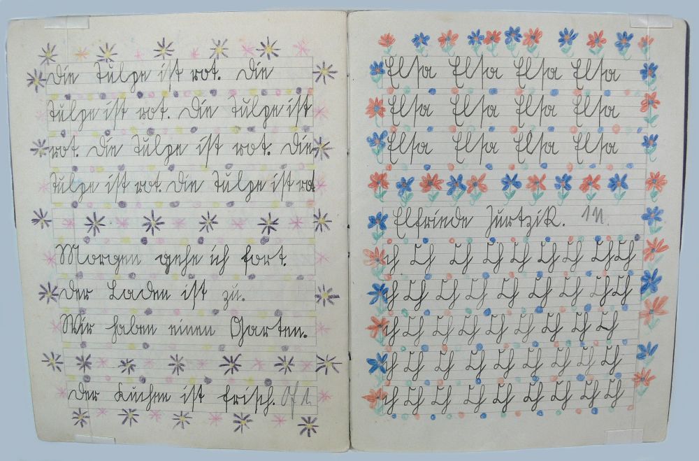 Oefenboek met schrijfoefeningen in Sütterlin-schrift uit 1929