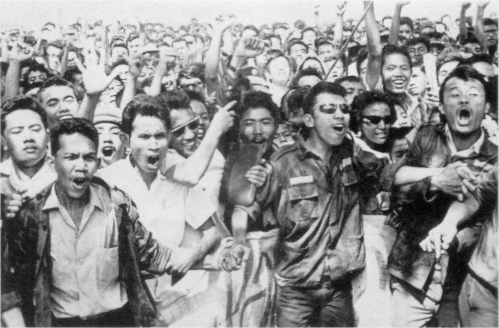 Demonstratie in 1965 tegen Soekarno.