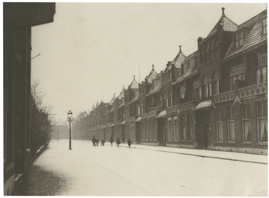 Woonhuizen, Van Hoornbeekstraat in Den Haag