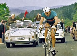 Eddy Merckx tijdens de Tour van 1966