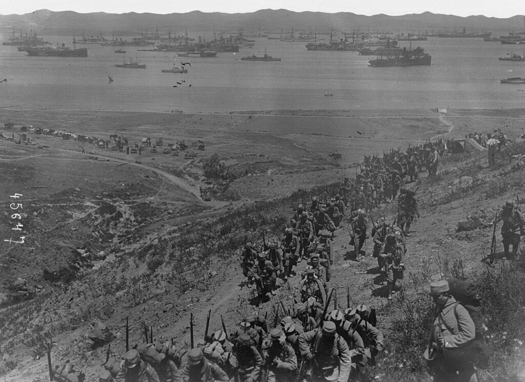 Franse troepen landen op Lemnos in april 1915.