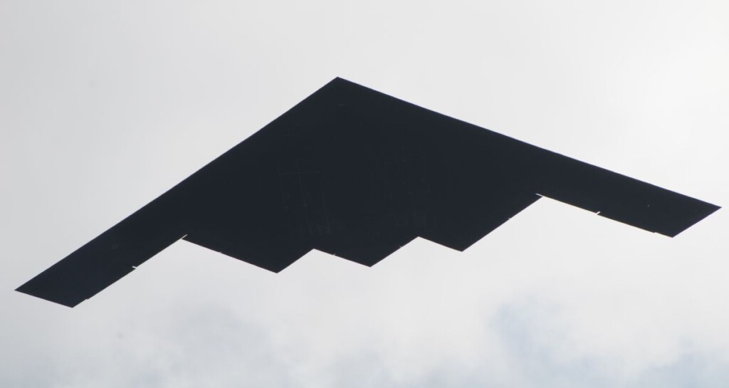 Onderaanzicht van een B-2