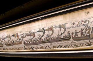 Tapijt van Bayeux in het museum in Frankrijk