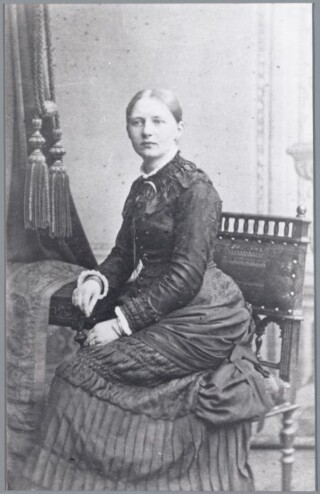 Portret van Marie W.H. Rutgers-Hoitsema