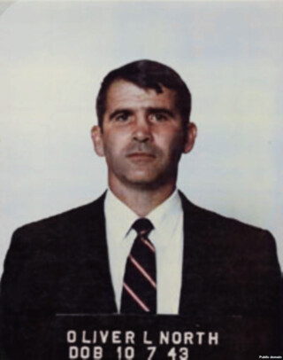 Politiefoto van Oliver North