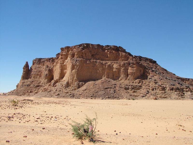Djebel Barkal, een heilige berg in het huidige Noord-Sudan dat erg belangrijk was ten tijde van de Koesj.