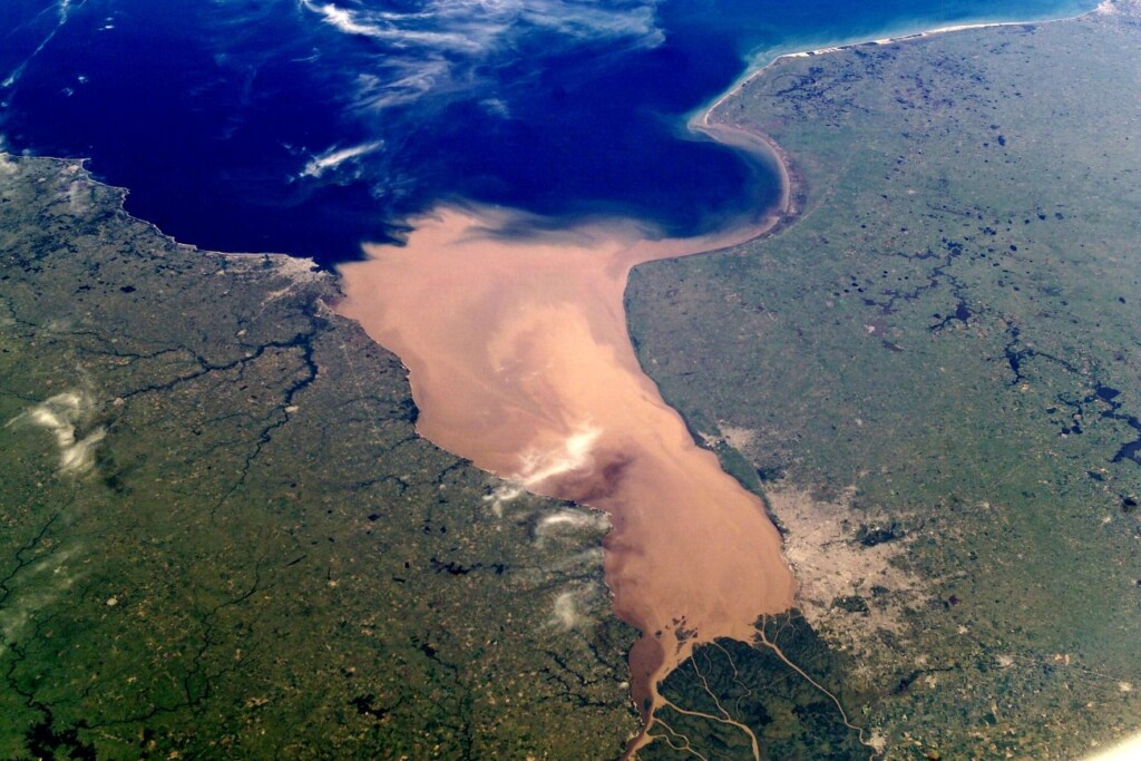 Zicht op de monding van de Rio de la Plata