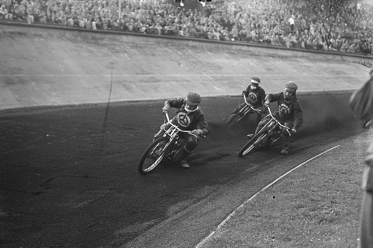Speedwaywedstrijd in het Olympisch Stadion, 1950
