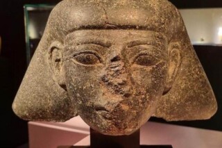Foto van de sculptuur - Inspectie Overheidsinformatie en Erfgoed